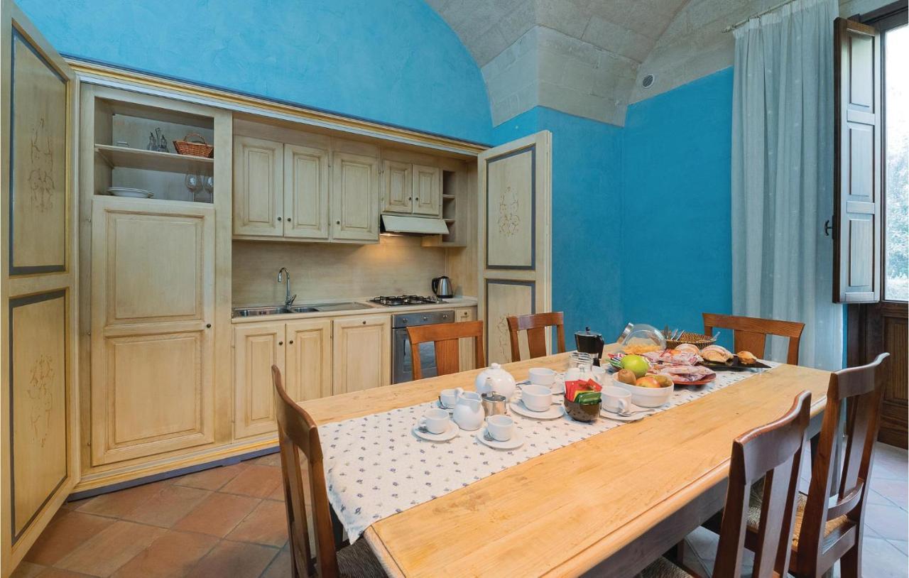 1 Bedroom Awesome Apartment In Lecce Le Buitenkant foto